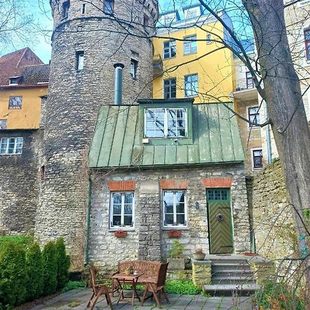 Cozy Old Town Historic House Apartment Tallinn Ngoại thất bức ảnh