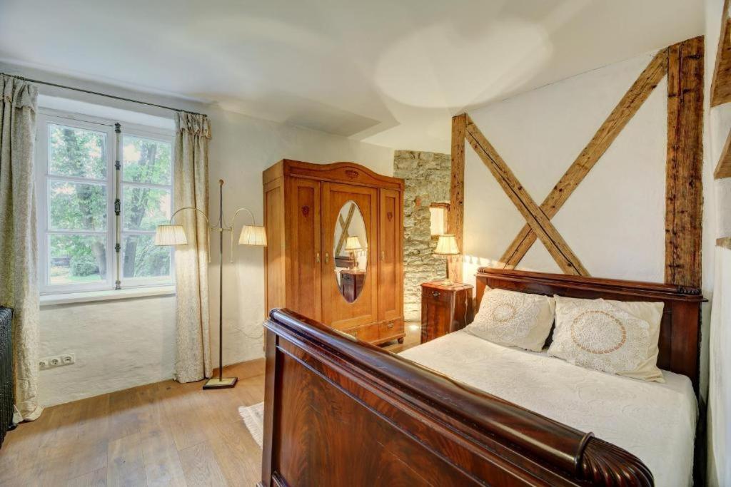 Cozy Old Town Historic House Apartment Tallinn Ngoại thất bức ảnh