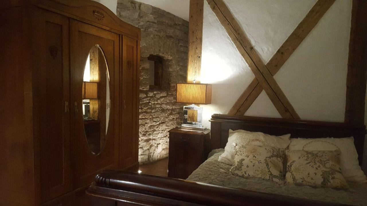 Cozy Old Town Historic House Apartment Tallinn Ngoại thất bức ảnh