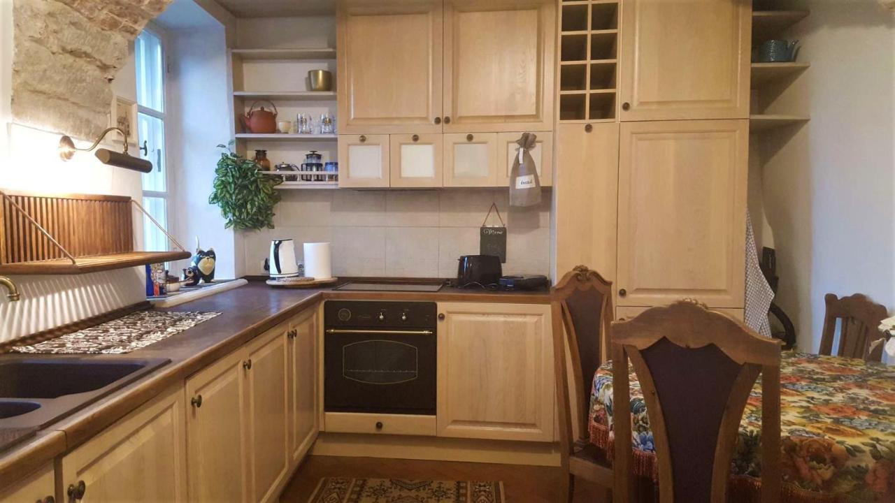 Cozy Old Town Historic House Apartment Tallinn Ngoại thất bức ảnh
